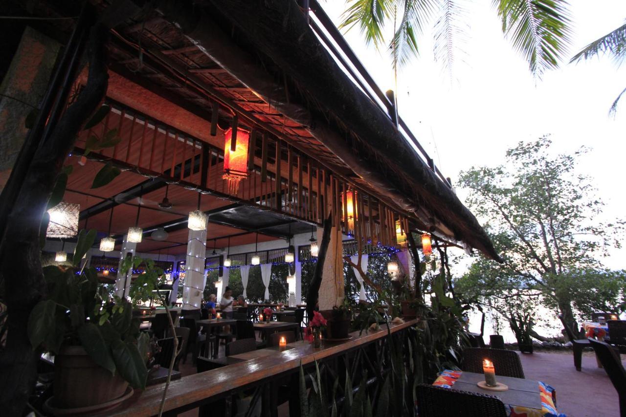 Discovery Island Resort Coron Exterior foto
