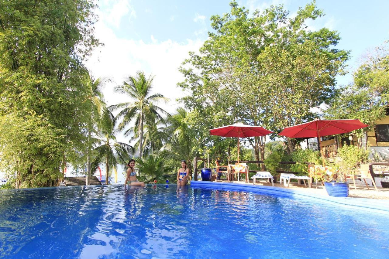 Discovery Island Resort Coron Exterior foto