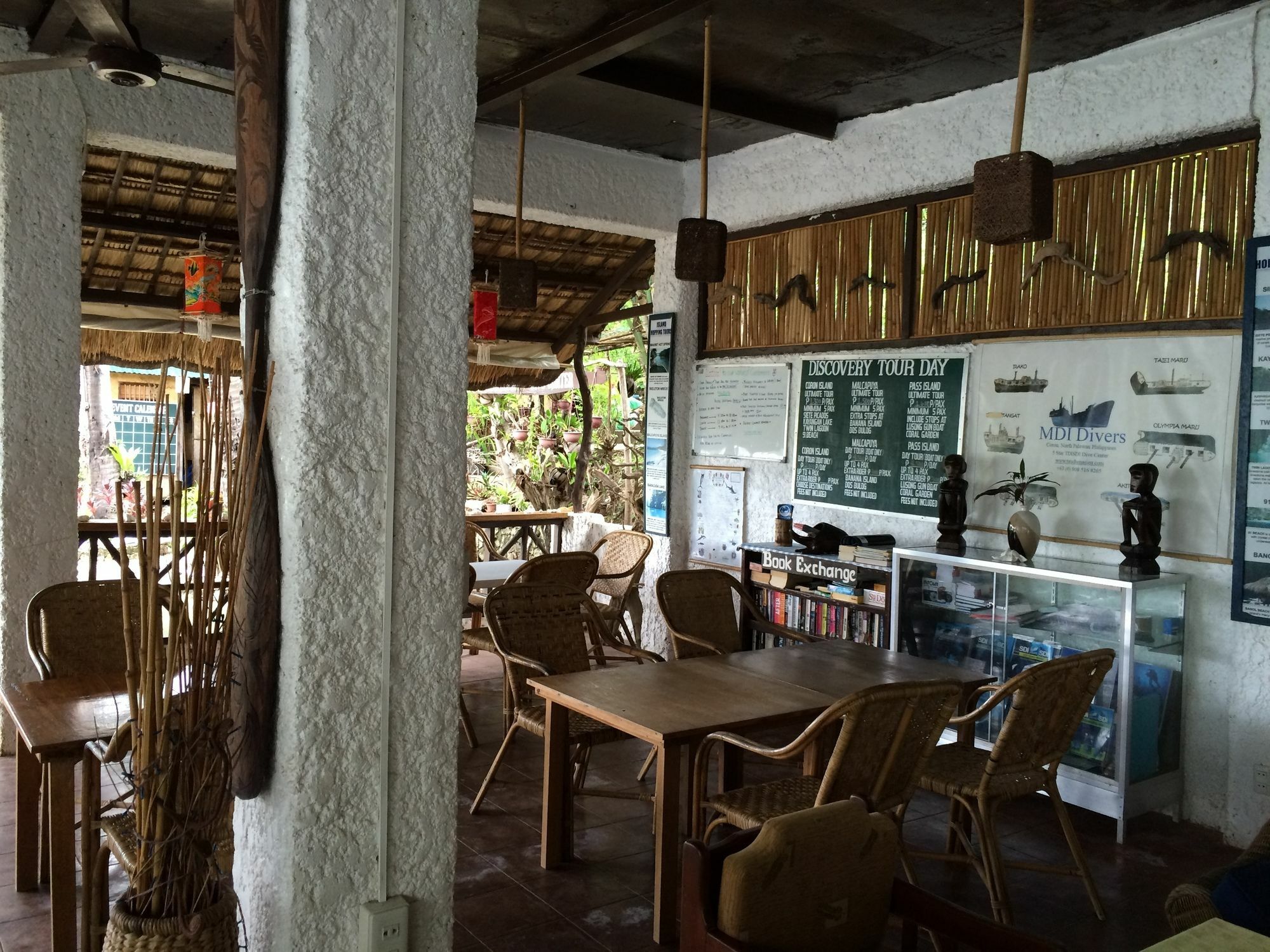 Discovery Island Resort Coron Exterior foto